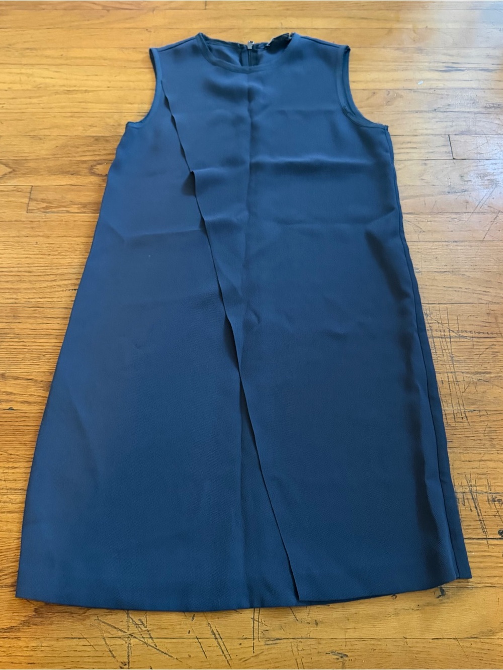 Vince Sleeveless Grey Faux Wrap Shift Dress - Picture 2 of 6